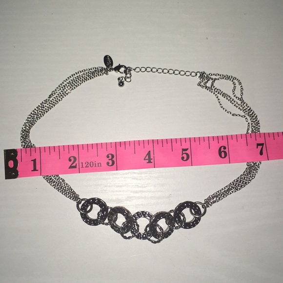 Lia Sophia Necklace silver & great good condition. - Picture 12 of 12